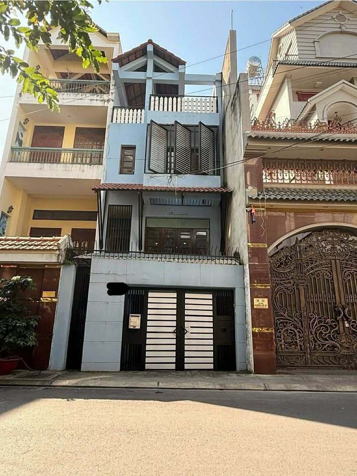 Nhà phố K300 Tân Bình 108m² giá 15.3 tỷ - Gần Metro, sẵn sàng vào ở!