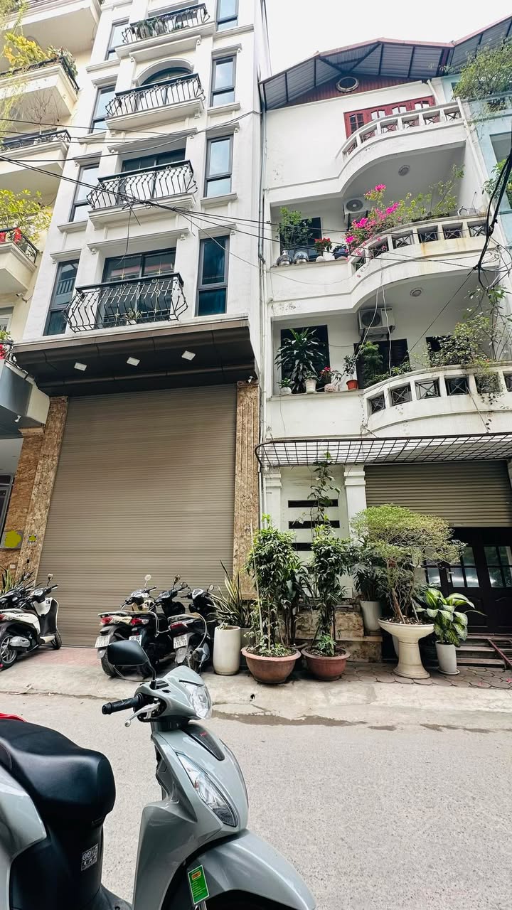 Nhà 7 tầng Trung Yên, Trung Kính 72m² - Kinh doanh sầm uất, ô tô vào tận nơi!