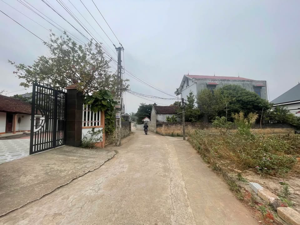 Đất nền thôn Trung Phố - Xã Tiên Lục 148m² giá 500 triệu - Cơ hội đầu tư hấp dẫn!