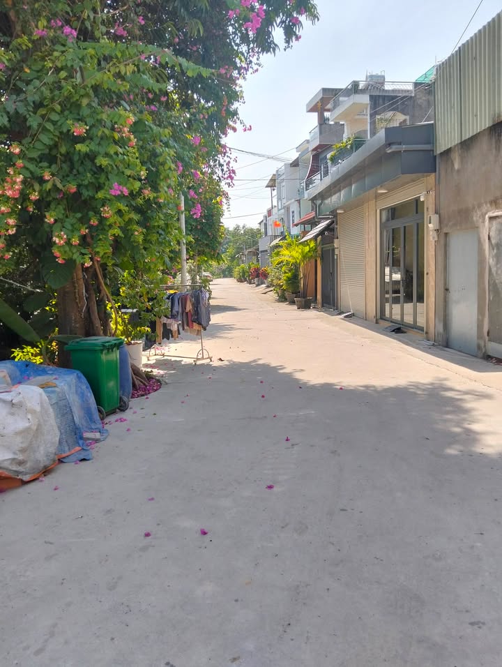 Nhà mặt tiền đường xe tải An Phú Đông 56m² giá 1.33 tỷ - Cơ hội đầu tư tốt!