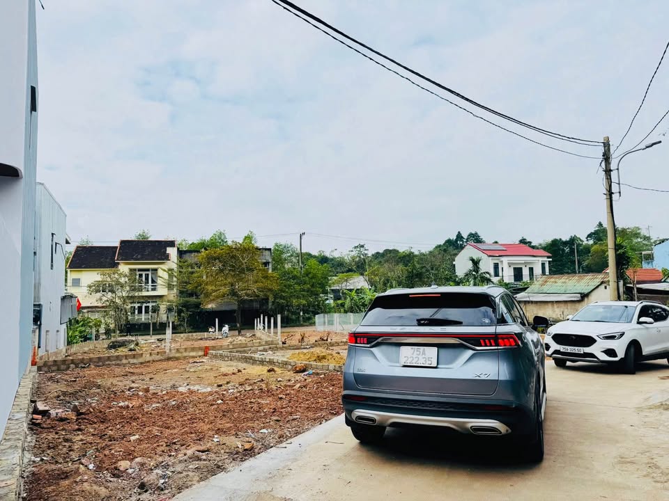 Đất nền liền kề Dương Quảng Hàm, phường Thuỷ Xuân, 100m² - Giá chỉ 1.6 tỷ!