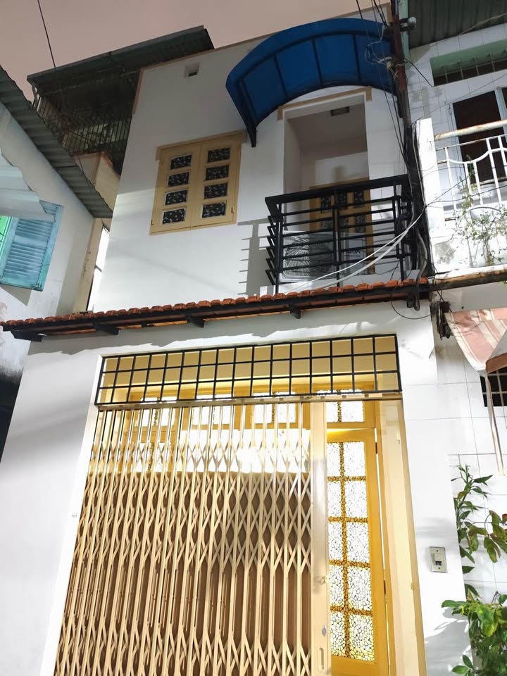 Nhà 2 tầng hẻm Bình Thới, Q11 - 30m² giá 4.6 tỷ - Sẵn sàng ở ngay!