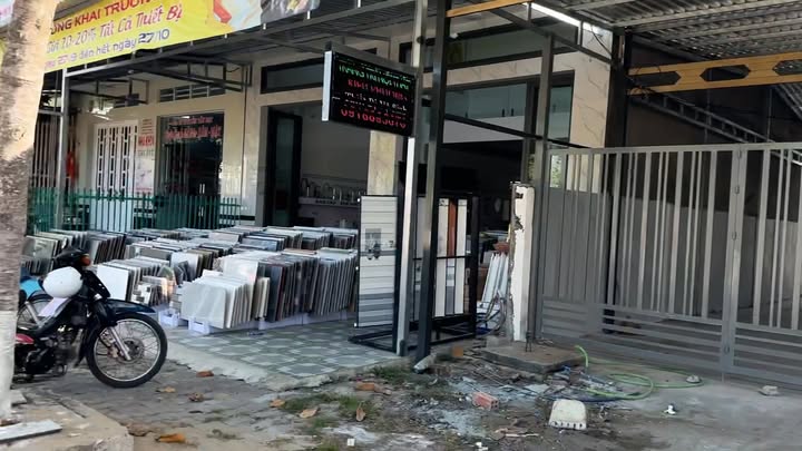 Đất nền Thị trấn Tân Hưng 200m² giá 3.6 tỷ - Cơ hội đầu tư sinh lời cao!