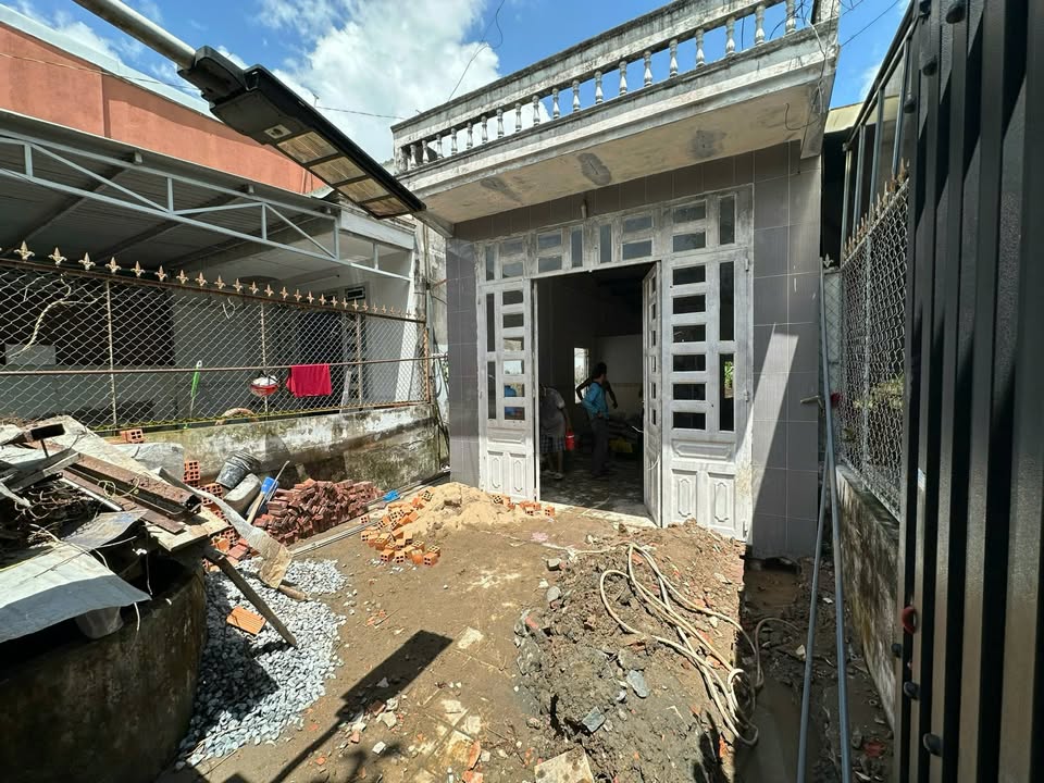 Đất nền Hẻm 553, Đường 30 Tháng 4, Cần Thơ 90m² - Bán gấp, khung nhà cấp 4 sẵn