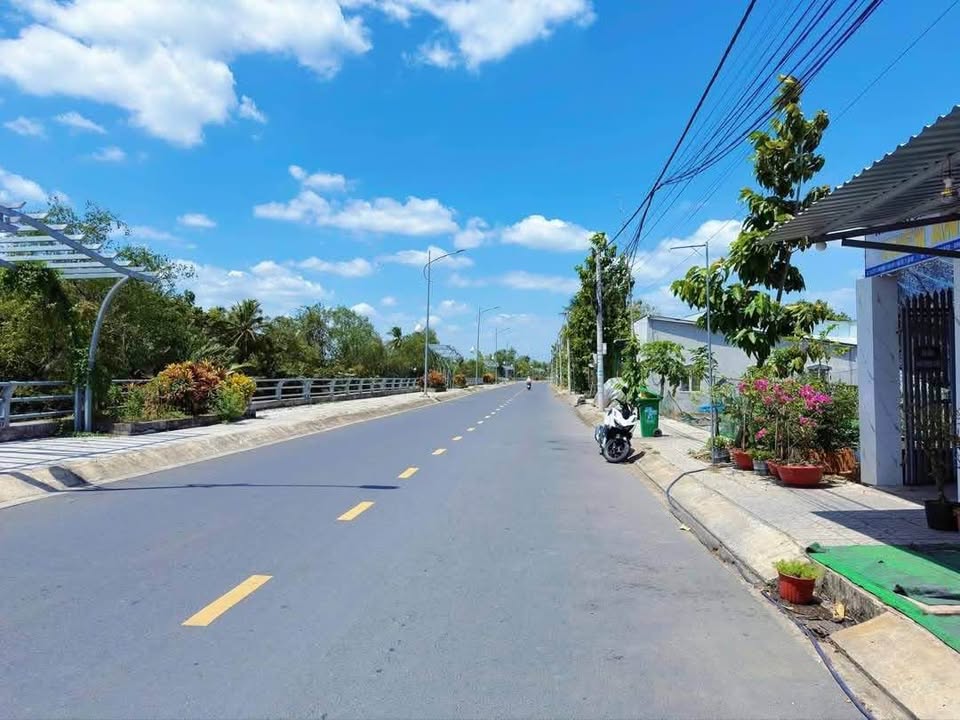 Nhà mới bán gấp mặt tiền bờ kè Cái Sơn 289m² - Giá siêu tốt