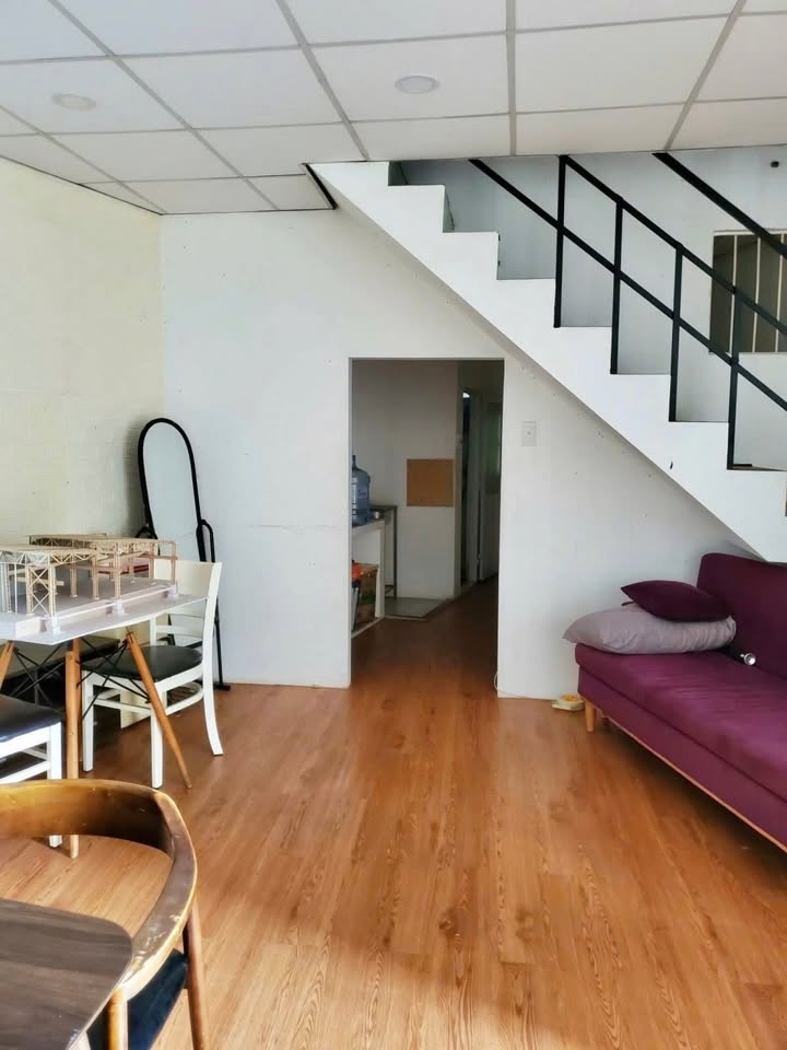 Nhà 2 tầng Đường Đặng Văn Bi, Trường Thọ 41m² giá 2.99 tỷ - Vị trí hiếm có!