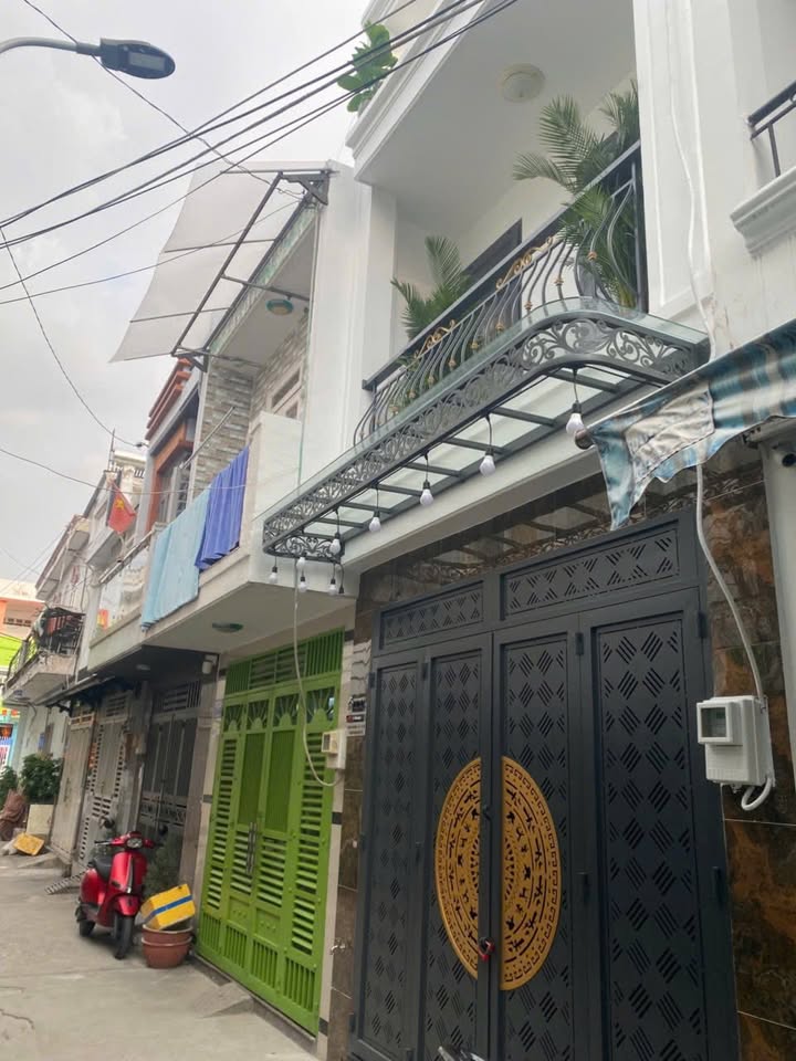 Nhà 2 Tầng Gò Vấp, 40m², 4.98 tỷ - Sổ Hồng Chính Chủ, Full Nội Thất Cao Cấp!