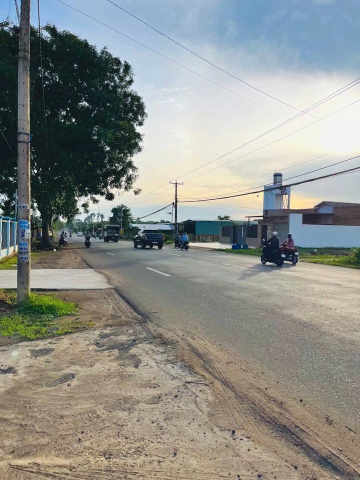 Mặt tiền Quốc Lộ 55 Đất Đỏ 570m² giá 2.5 tỷ - Kinh doanh tiềm năng