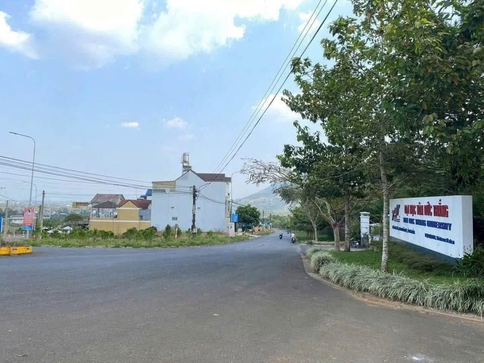 FrontHouse mặt tiền Nguyễn Tuân, Bảo Lộc 200m² giá 3.15 tỷ - Kinh doanh lý tưởng!