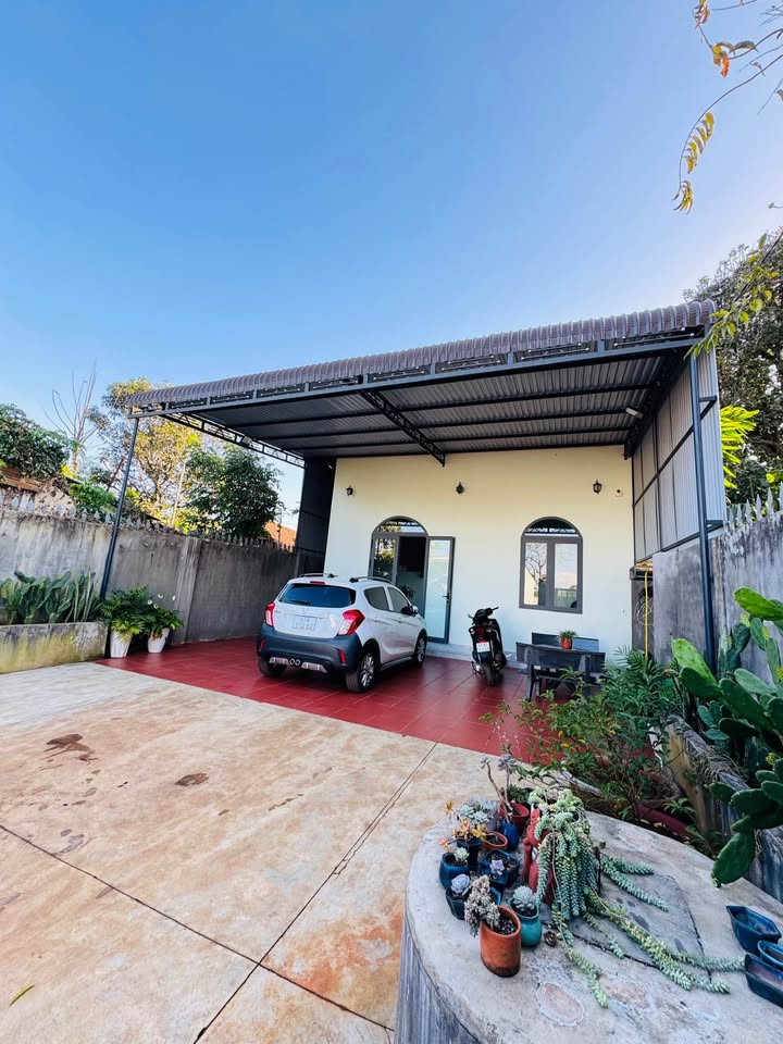 Nhà riêng Quảng Tiến, Huyện Cư M'gar, 168m² giá 1.9 tỷ - Tiện nghi đầy đủ!