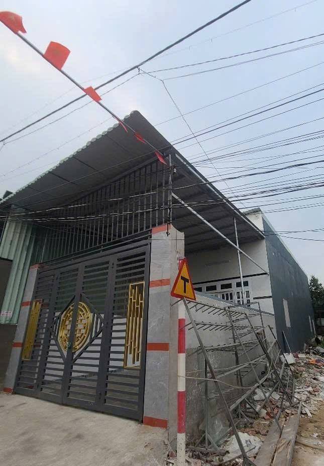 Nhà 2 tầng Huyện Dầu Tiếng 114m² giá 2.95 tỷ - Chính chủ bán gấp!