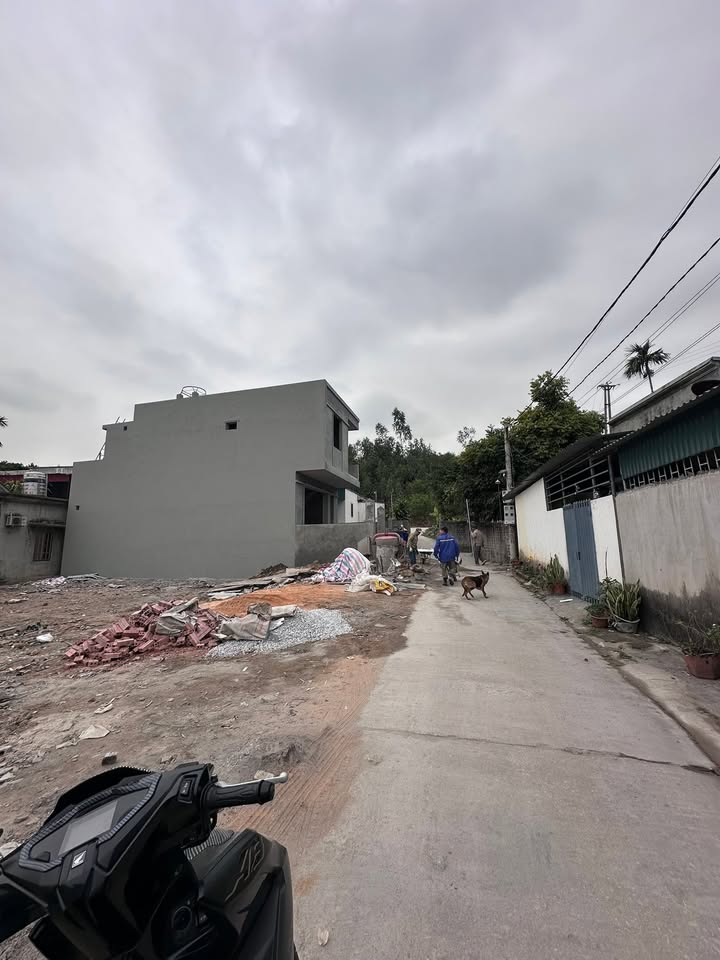 Đất nền khu Quang Trung 2, Uông Bí 93m² giá 1 tỷ - Sổ đỏ chính chủ!