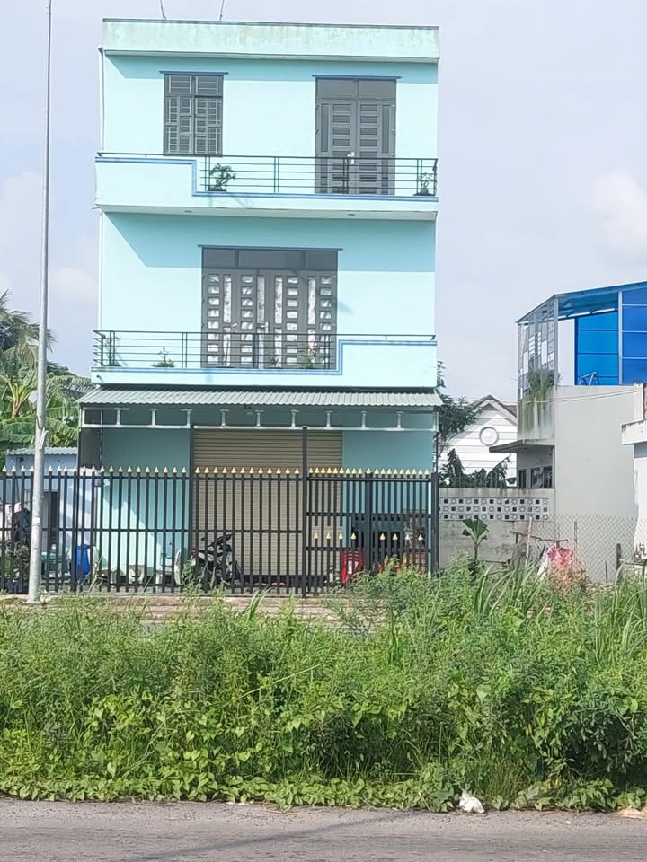 Nhà mặt tiền đường Vành Đai, Tân Khánh, 100m² giá 2.7 tỷ - Nhà mới xây, đẹp lung linh!