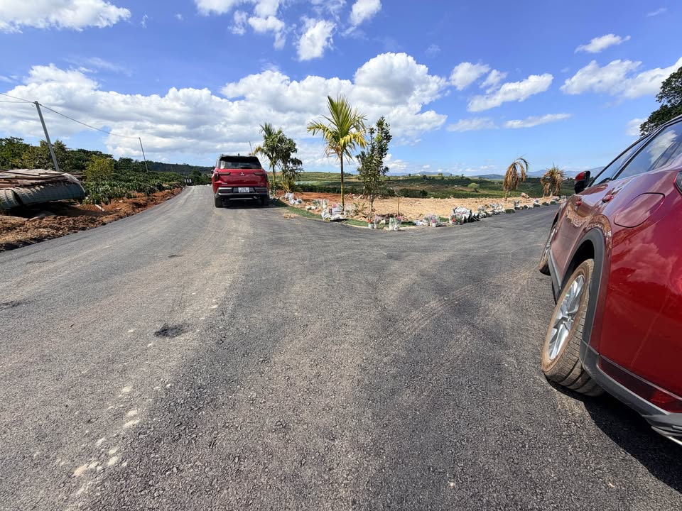 Đất nền nghỉ dưỡng Đinh Văn 266m² giá 490 triệu - Sổ đỏ chính chủ ngay gần Đà Lạt!