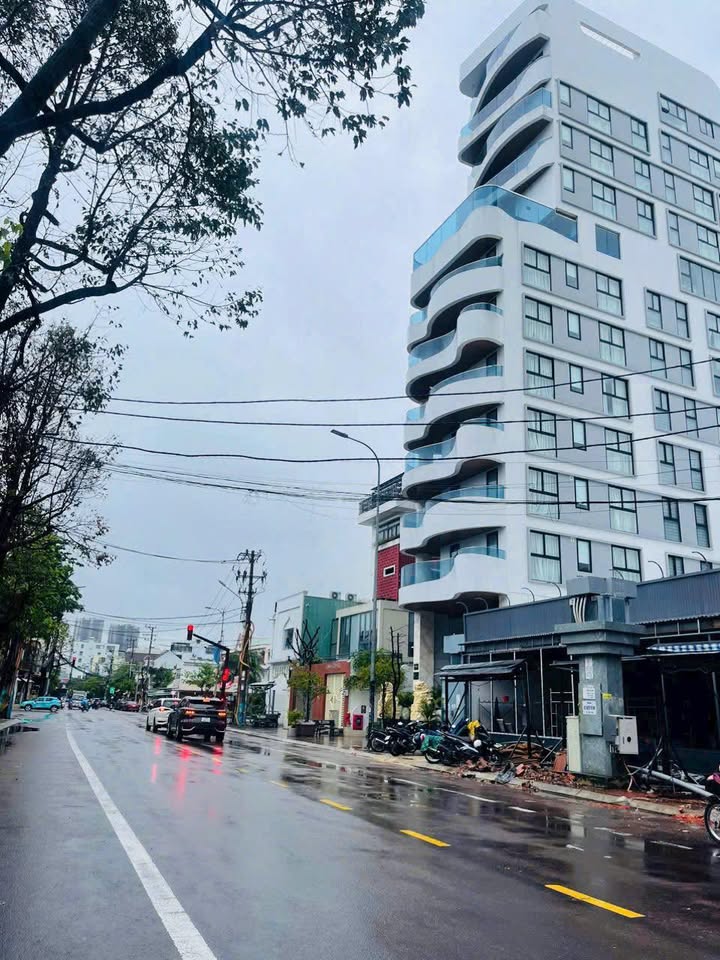 Bán nhà mặt tiền đường Nguyễn Văn Cừ, Quy Nhơn 87m² giá 6 tỷ - Gần biển An Dương Vương!