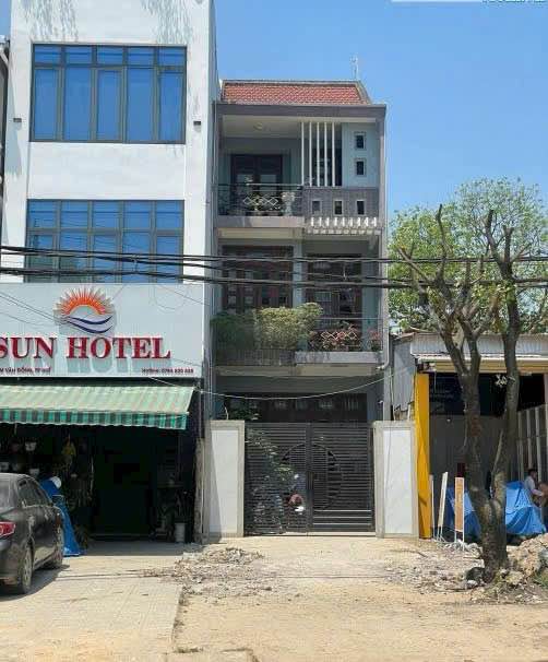 Nhà mặt tiền kinh doanh Phạm Văn Đồng, Tp.Huế 90m² giá 9 tỷ - Đầu tư sinh lời ngay!