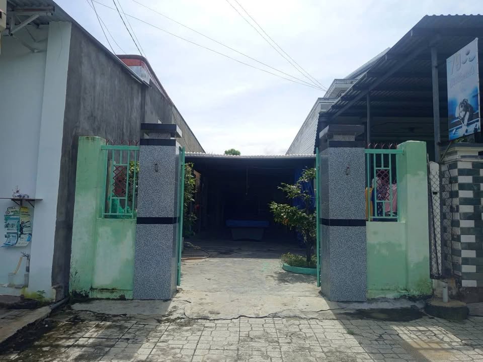 Nhà mặt tiền Vạn Ninh 272m² giá 4.9 tỷ - Cơ hội đầu tư tuyệt vời!