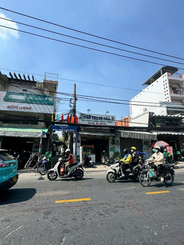 Bán Nhà Mặt Tiền Đường Âu Cơ, Phường 19, Quận Tân Bình 100m² - Góc Kinh Doanh Lợi Nhuận Cao!