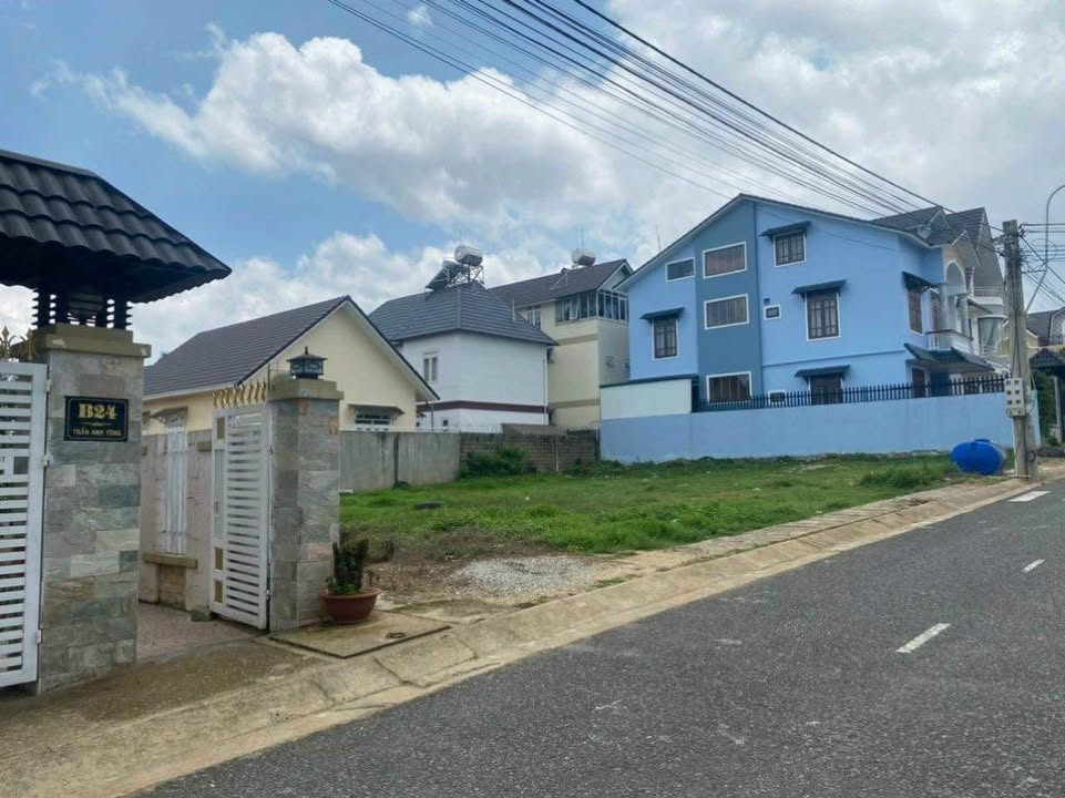 FrontHouse mặt tiền Trần Anh Tông Đà Lạt 200m² giá 11.5 tỷ - Cơ hội vàng trước Tết!