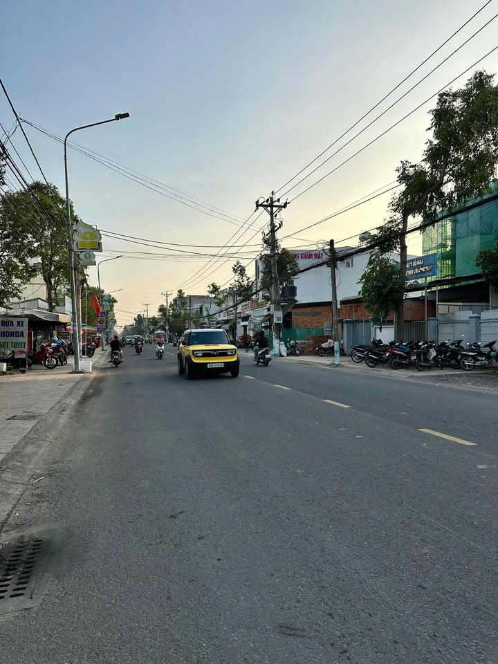 Nhà cấp 4 mặt tiền đường Điện Biên Phủ, Phường Mỹ Phú, 510m² giá chỉ 1x tỷ - Gần chợ Mỹ Phú!