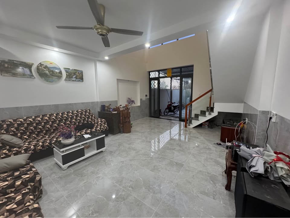 Nhà Phú Mỹ, Thủ Dầu Một 135m² giá 3.4 tỷ - Chính chủ bán gấp!