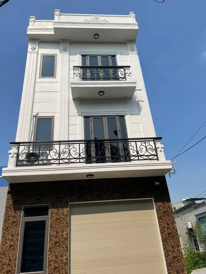 Nhà 3 tầng Lương Quán, Nam Sơn, An Dương 70m² giá 2.9 tỷ - Ô tô đỗ cửa, tiện ích đầy đủ!