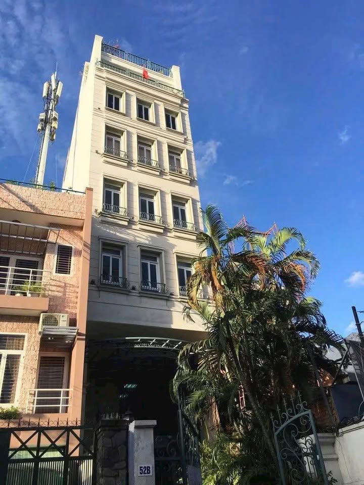 Bán toà nhà mặt tiền Trần Bình Trọng, Quận Bình Thạnh, 101m² - Đầu tư sinh lời hấp dẫn!