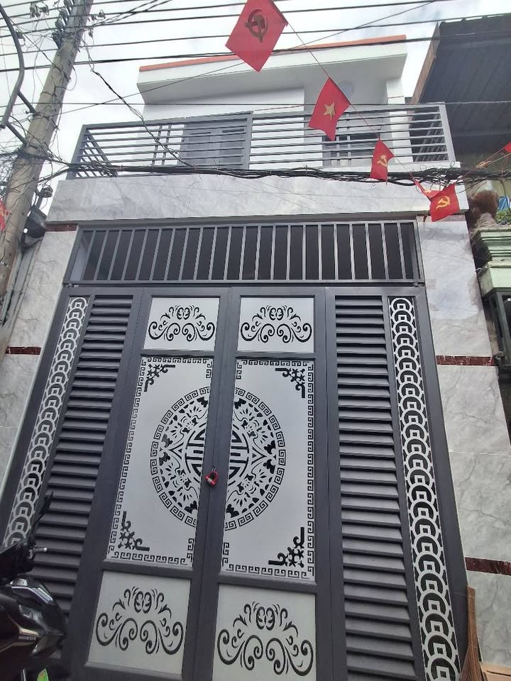 Nhà phố Dĩ An, TP.HCM 48m² giá 1.85 tỷ - Sổ hồng chính chủ, an ninh tốt!