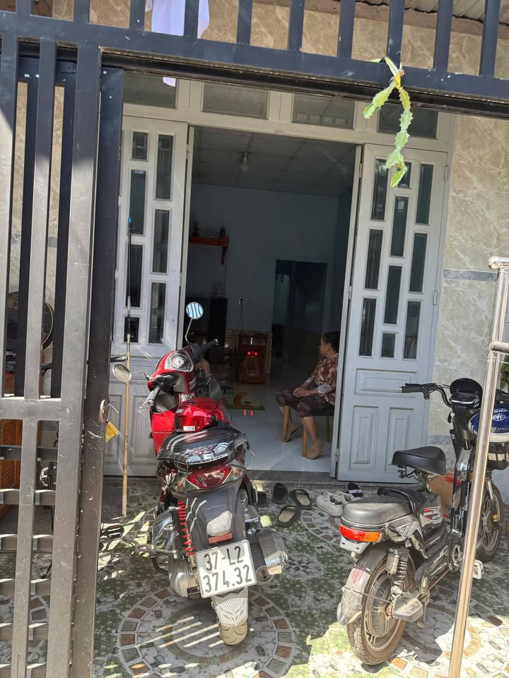 Nhà riêng Tân Khánh 60m² giá 900 triệu - Thiết kế thoáng mát, sẵn sàng vào ở!