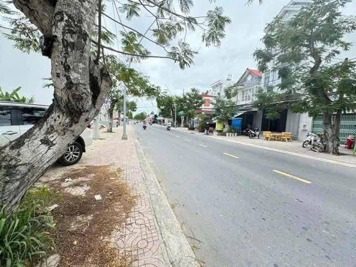 Mặt tiền Mạc Văn Thành Gò Công 91.6m² giá 2.4 tỷ - Đầu tư sinh lời ngay!