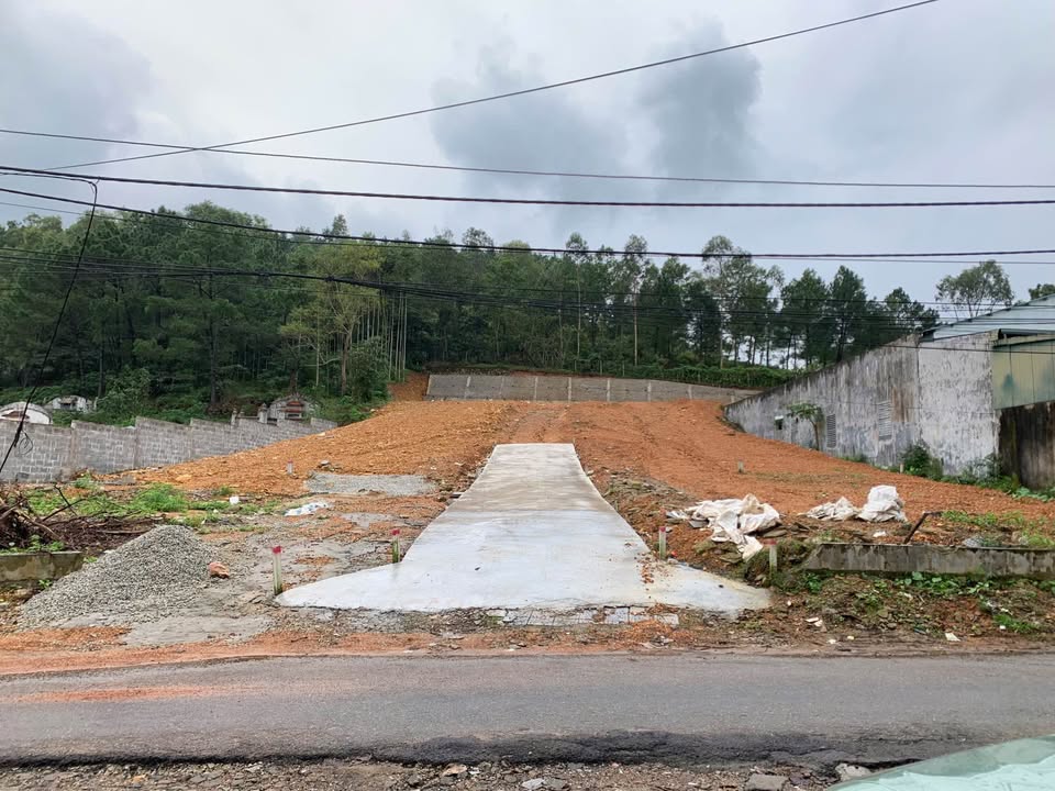 Đất nền mặt tiền Tam Thai, TP Huế 121m² giá chỉ 2.142 tỷ - Đầu tư sinh lời ngay!