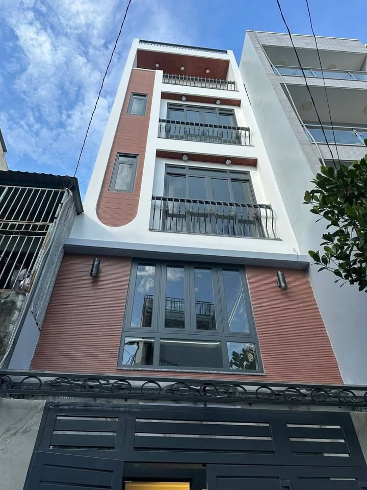 Nhà phố Tân Phú 44m² giá 6.35 tỷ - Vị trí sát chợ Bình Long