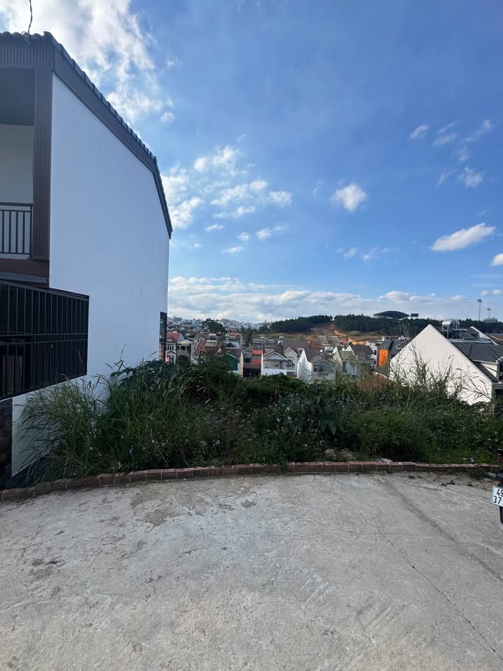 Đất Cổ Loa Đà Lạt 83,99m² giá 4,3 tỷ - Thế đất đẹp, vị trí thuận lợi!