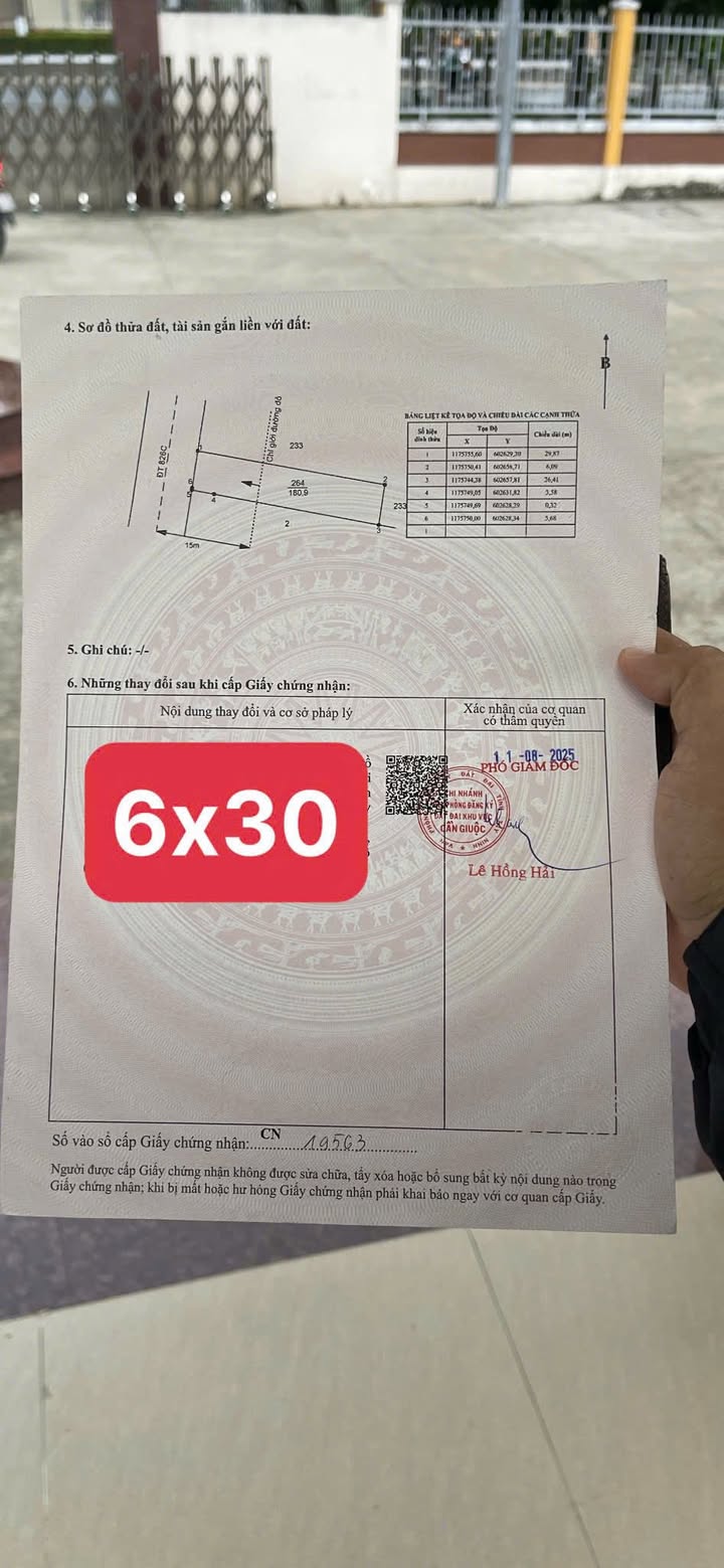 FrontHouse mặt tiền đường 826C, 180m² giá 7.5 tỷ - Kinh doanh sầm uất!