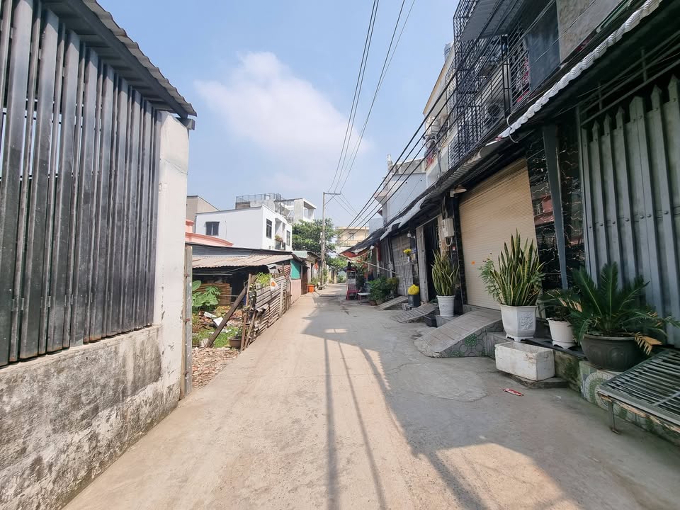 Nhà HXH Lê Văn Lương 20m² giá 1.2 tỷ - Full nội thất cao cấp!