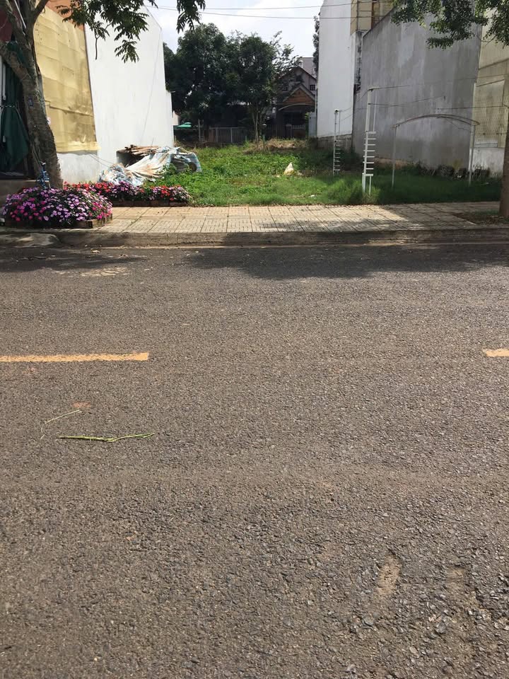 Đất mặt tiền đường Hồ Tùng Mậu, Đức Trọng 110m² giá 3.85 tỷ - Sổ đỏ công chứng ngay!