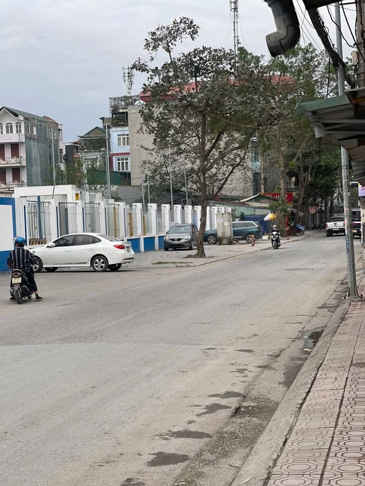 Nhà phố Đức Giang 82m² giá 18 tỷ - Chính chủ thanh khoản nhanh!