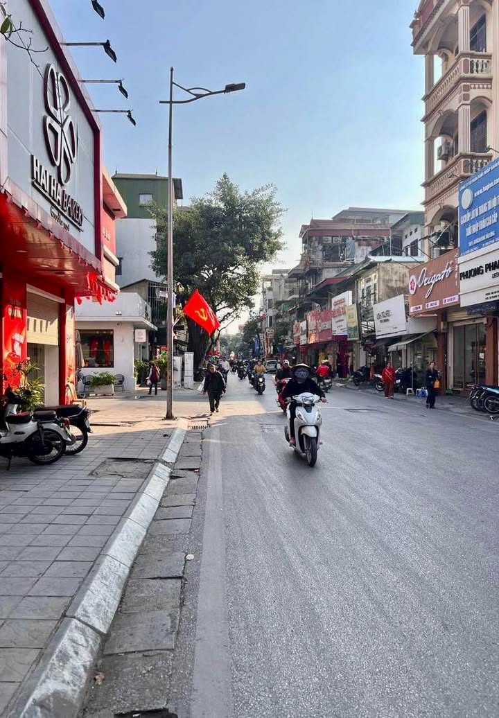 Nhà lô góc Trương Định 40m² giá 9.9 tỷ - Thiết kế thông sàn đỉnh cao!