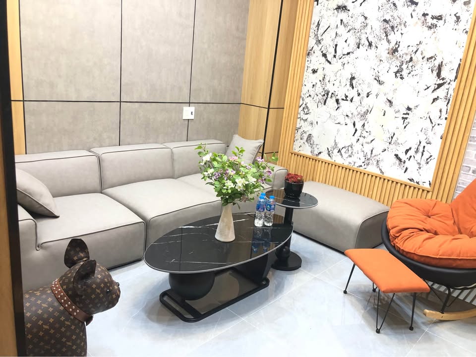 Nhà đẹp 4 tầng tại Ngõ Phố Bình Lộc, 40m² - Sẵn sàng vào ở ngay!