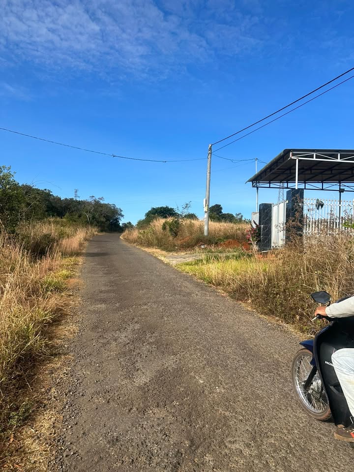 Đất nền tại Đường Tránh Nguyễn Văn Cừ, Gia Nghĩa 500m² giá 1.1 tỷ - Đầu tư sinh lời nhanh!