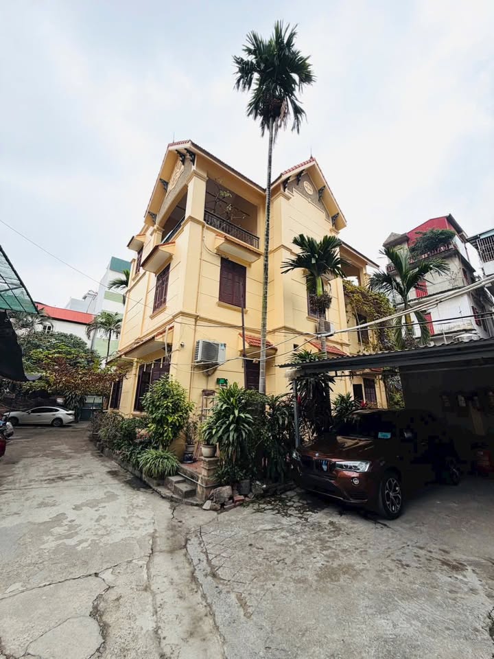 Townhouse tại Võ Chí Công, Cầu Giấy 204m² - Vị trí đắc địa, giá tốt nhất thị trường!