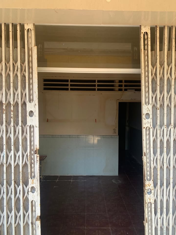 Nhà phố KDC Xẻo Trôm 1, Long Xuyên 64m² giá 1 tỷ - Mặt tiền đẹp, sẵn sàng ở!