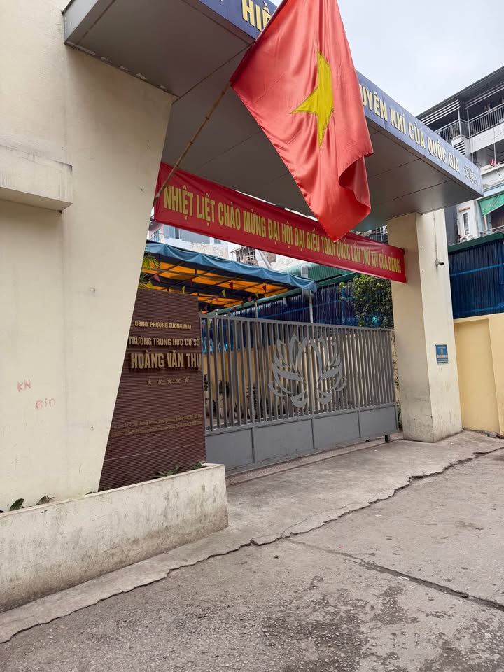 Nhà riêng Hoàng Mai 23m² giá 3.3 tỷ - Đón Tết ngay với nội thất đầy đủ!