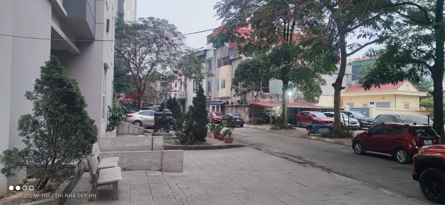 Nhà lô góc Đại Mỗ 47m² giá 12 tỷ - Tiện nghi và thoải mái sống lâu dài!