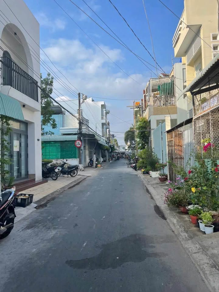 Nhà mặt tiền Đường Bùi Thị Xuân - Phường Thới Bình - 120m² giá 5.3 tỷ - Chính chủ bán gấp!