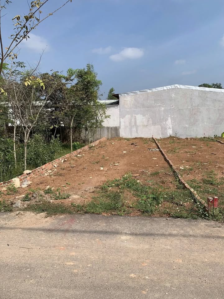 Đất nền tại Trảng Bom, Đồng Nai 100m² - Sổ hồng chính chủ, giá thỏa thuận!