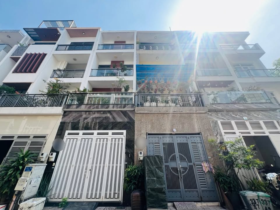 Nhà phố Tân Kỳ Tân Quý 60m² giá 10 tỷ - Kinh doanh sầm uất, gần AEON Mall