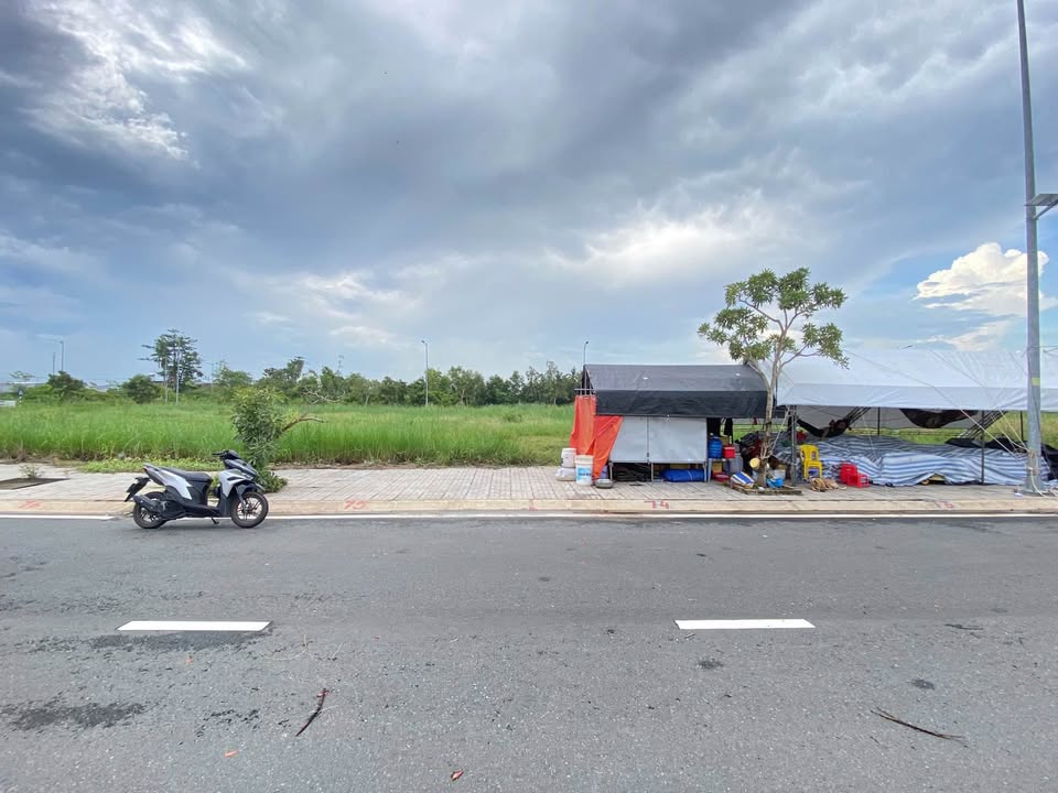 Đất nền GOLDEN CITY Long Xuyên 90m² giá 3.15 tỷ - Cơ hội vàng không nên bỏ lỡ!