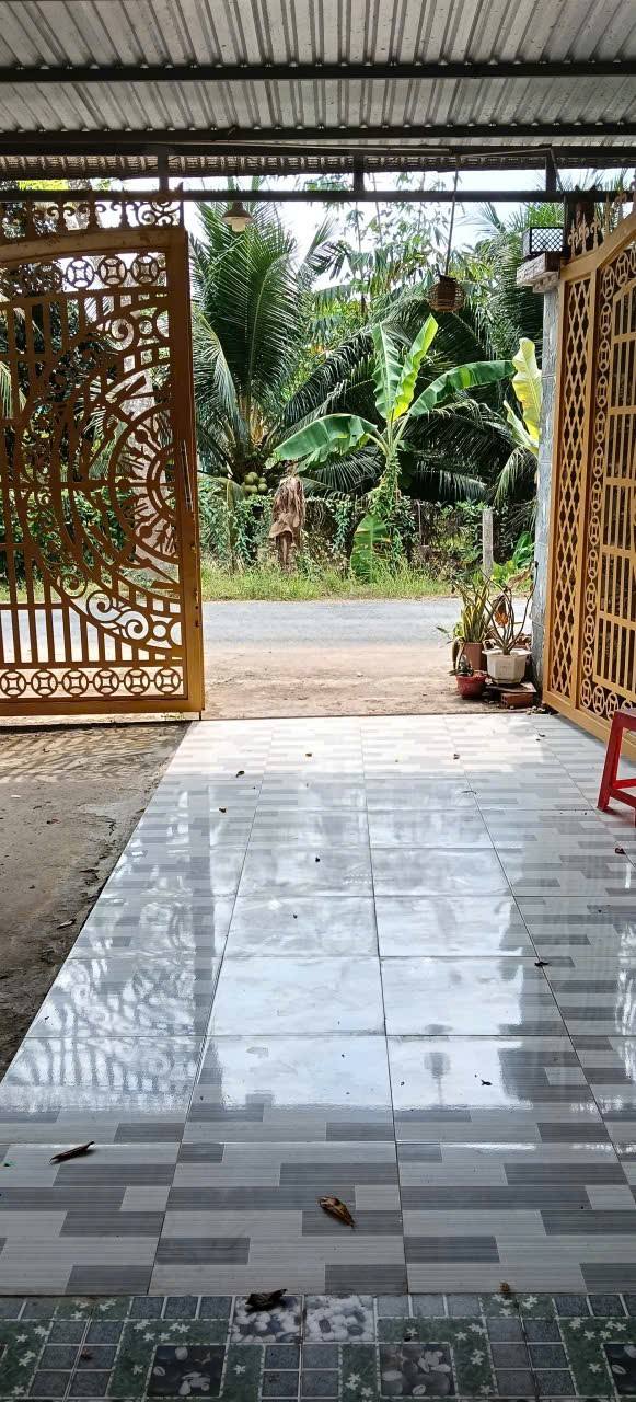 Nhà mặt tiền Long Hòa, 345m² giá 1.4 tỷ - Kinh doanh thuận lợi!