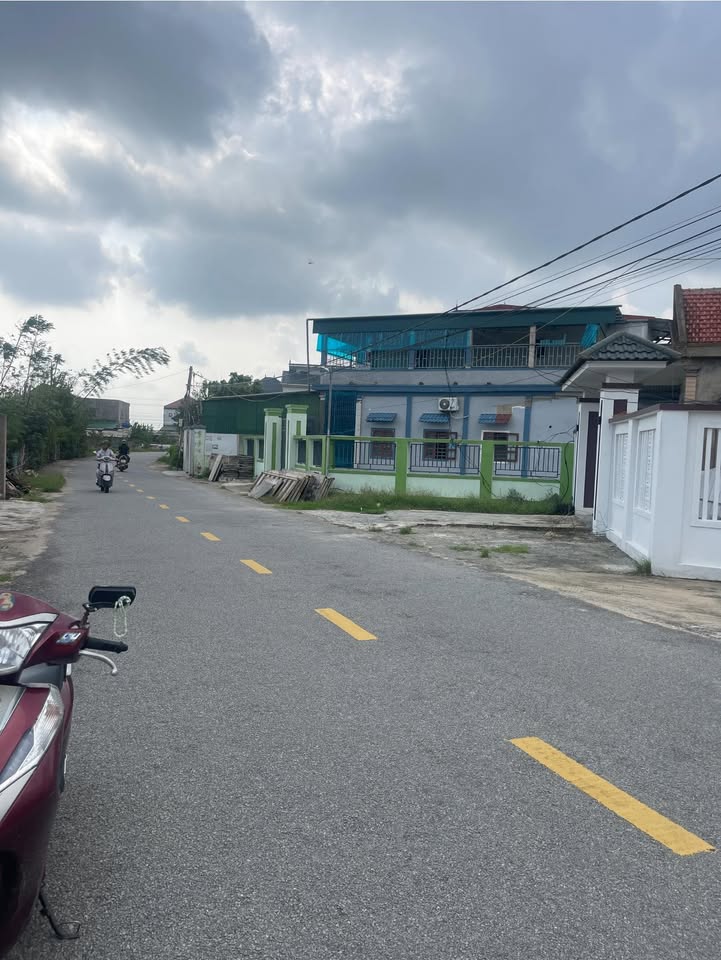 Đất kinh doanh mặt đường lên chợ Cồn, Thạch Hà 144m² giá 1 tỷ - Cơ hội đầu tư tuyệt vời!